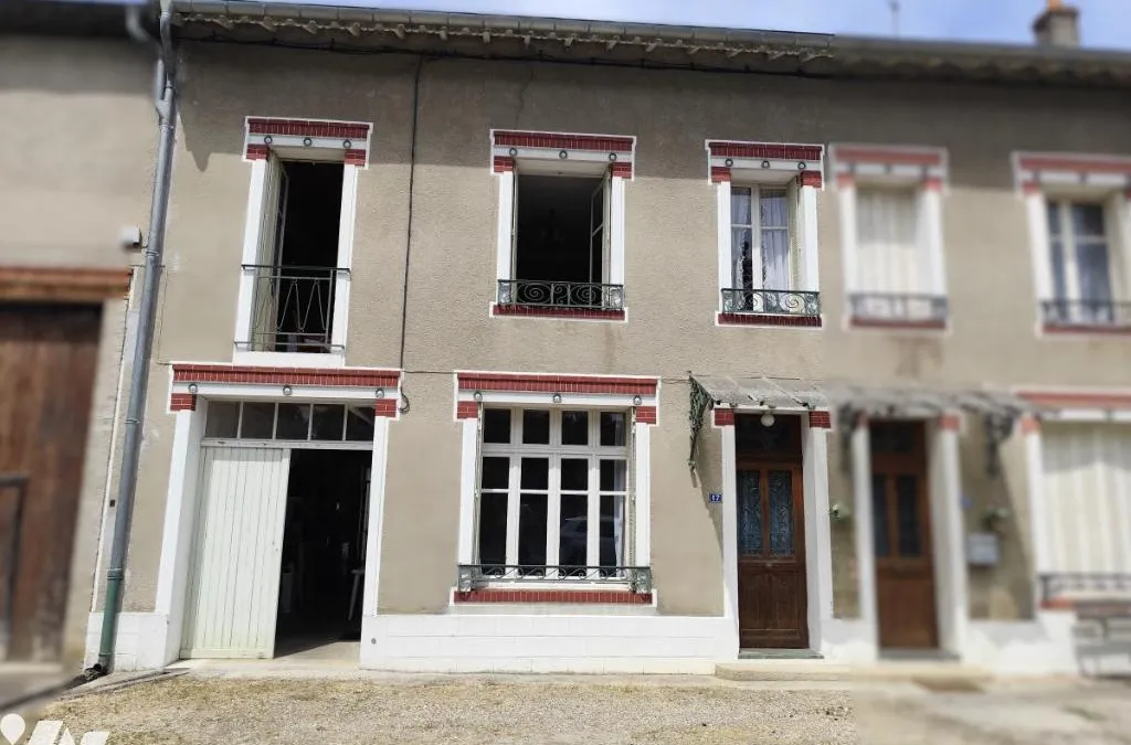 Photo 1