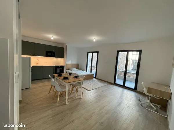 Studio meublé 34 m² avec jardin et terrasse privatifs — Centre-ville de Villiers-sur-Marne