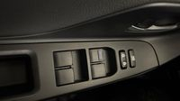 Toyota Yaris 100h Dynamic 5p RC19 — photo 28