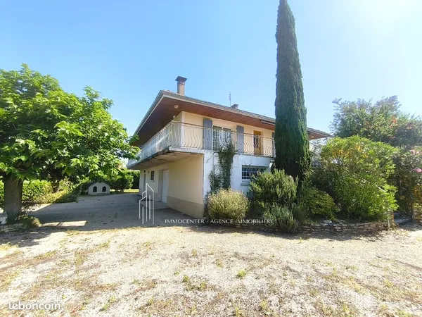 Maison 7 pièces 198 m²
