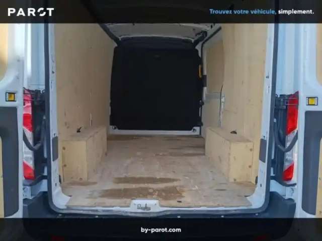 Ford Transit fourgon fg t310 l2h2 2.0 ecoblue 130ch trend — photo 11