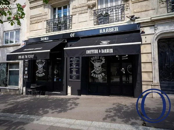 Local 70 m² Paris