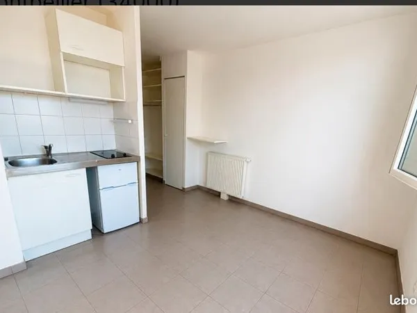 STUDIO 19 m2 CAMPUS COMEDIE MONTPELLIER