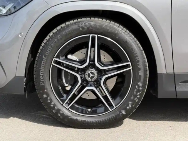 Mercedes Gla 180 amg line — photo 14