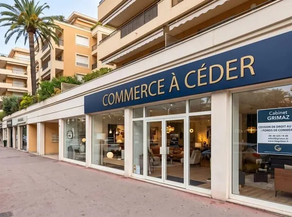 Local commercial 217 m²