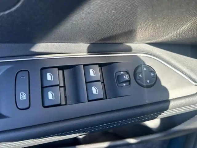 Peugeot 3008 bluehdi 130ch s&amp;s eat8 allure pack — photo 20