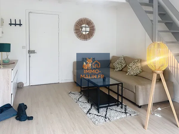 SUPERBE DUPLEX 2 PIÈCES DE 45 M² - CHARME, LUMINOSITÉ ET VO