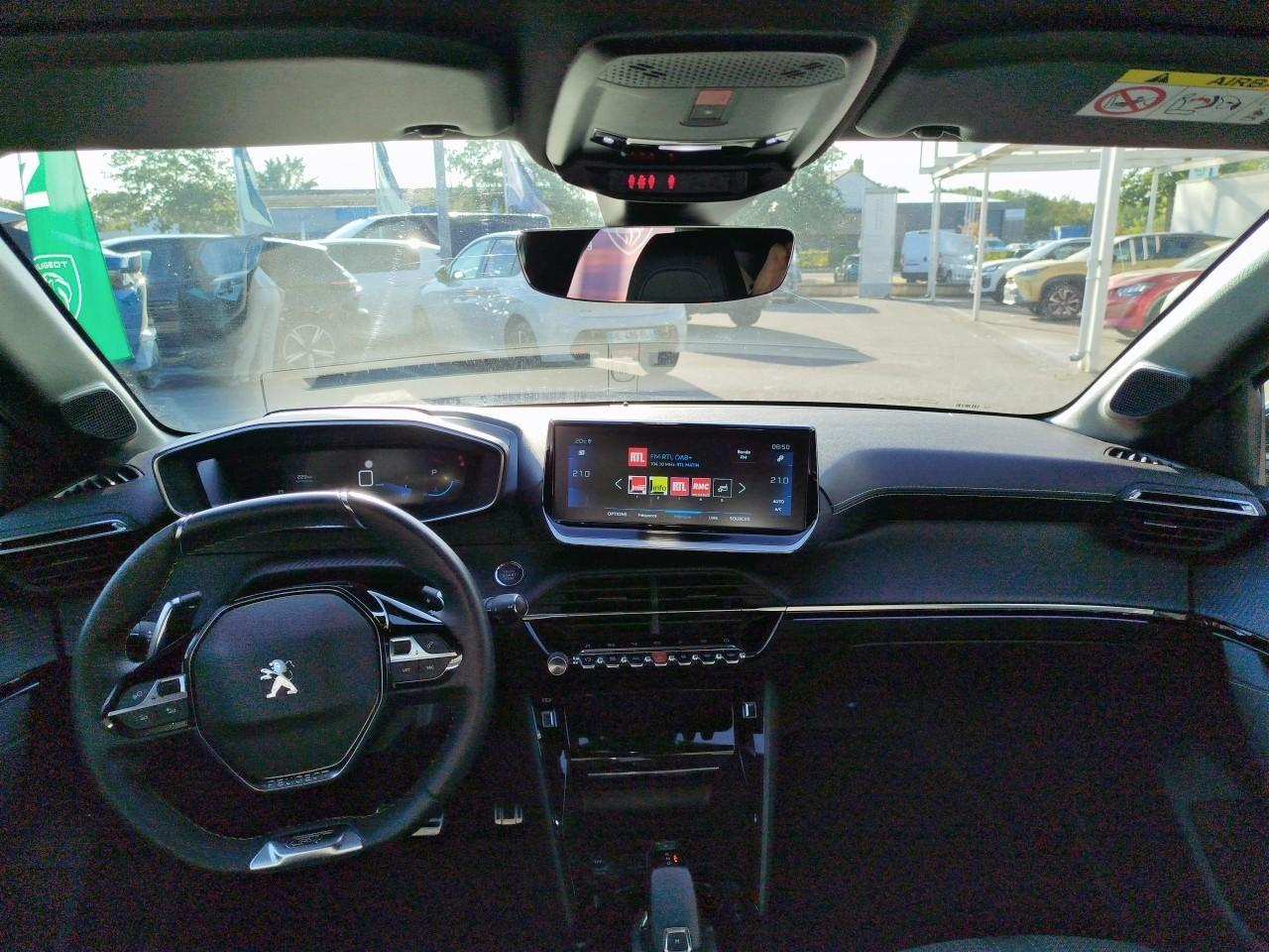 Peugeot 208 puretech 100 s&s eat8 gt — photo 8