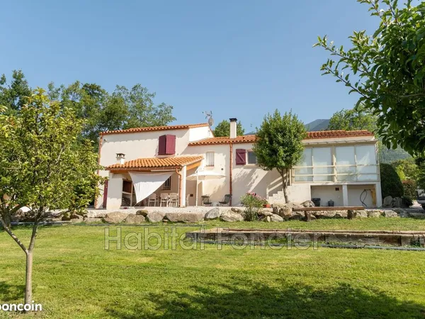 Maison 5 pièces 126 m²