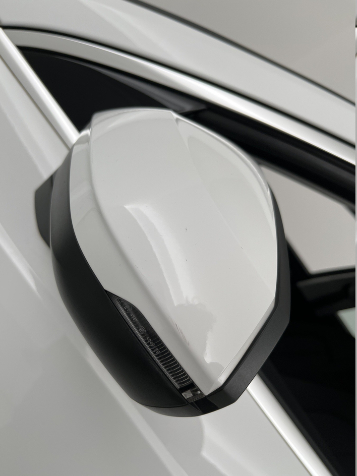 Audi Q3 — photo 37