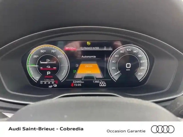 Audi Q5 50 tfsi e 299ch business executive quattro s tronic 7 — photo 13