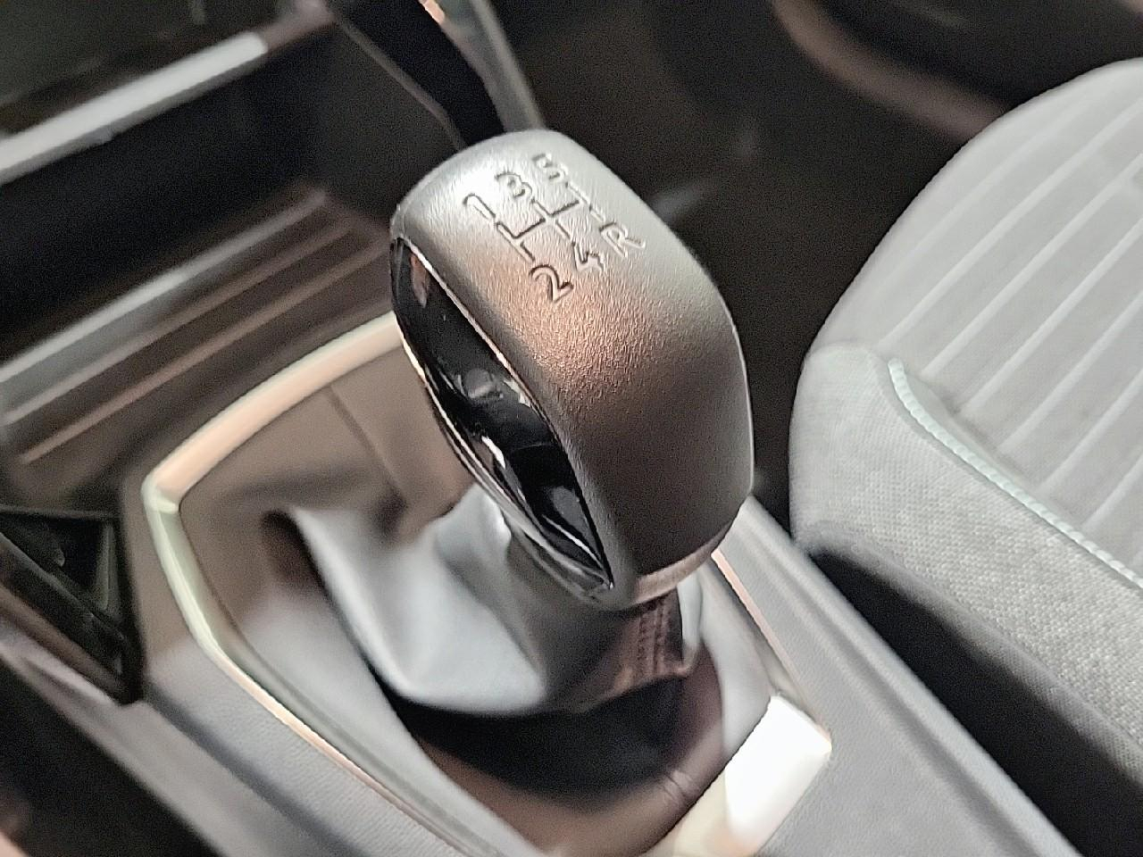 Peugeot 208 puretech 75 s&s bvm5 style — photo 17