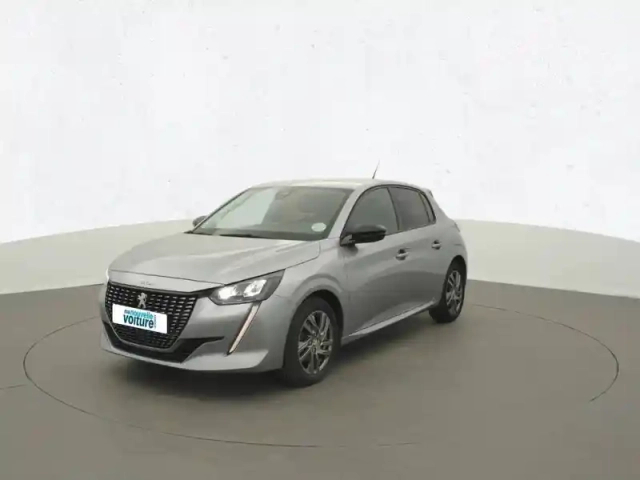 Peugeot 208 puretech 100 s&amp;s eat8 — photo 1