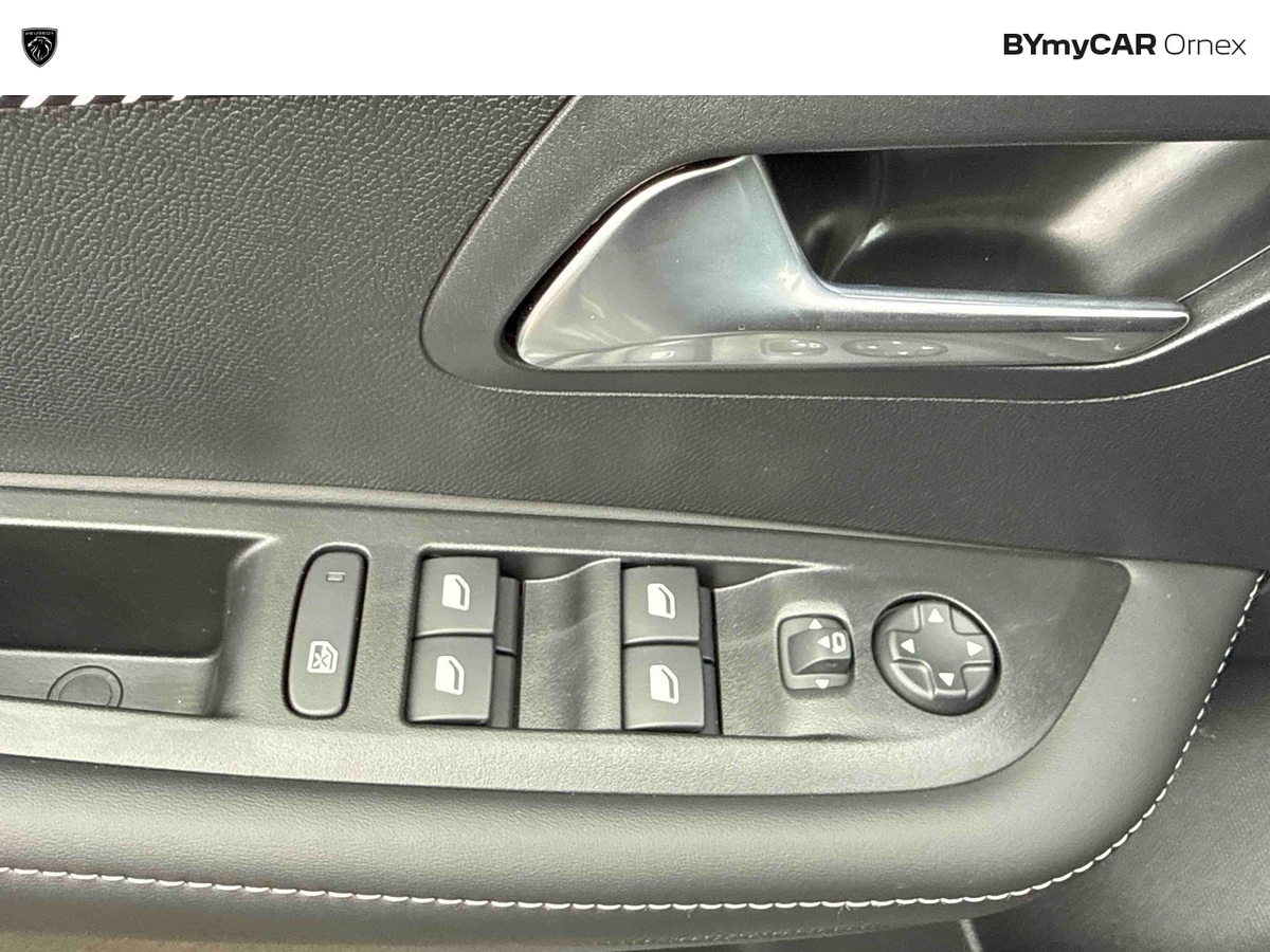Peugeot 208 Hybrid 110 e-DCS6 — photo 22
