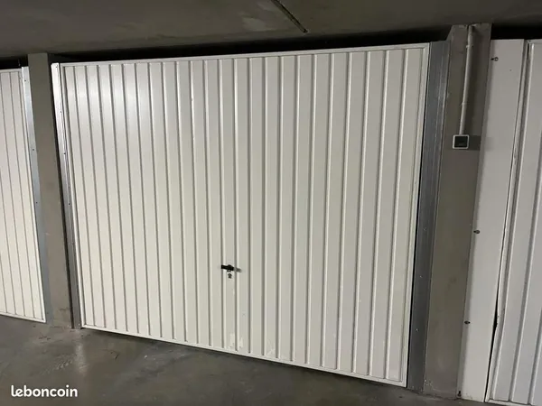 Garage 12 m² Villeurbanne