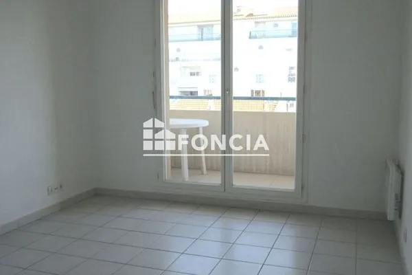 Studio 1 pièce 18 m²