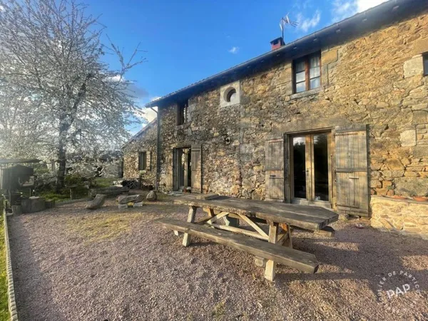 Maison 6 pièces 222 m²