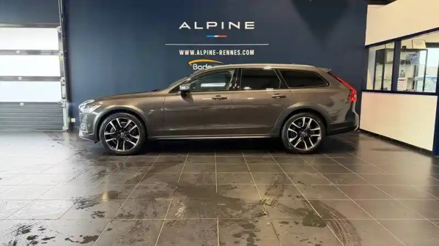 Volvo V90 volvo /  cross country 2.0 b4 mild-hybrid plus awd — photo 19