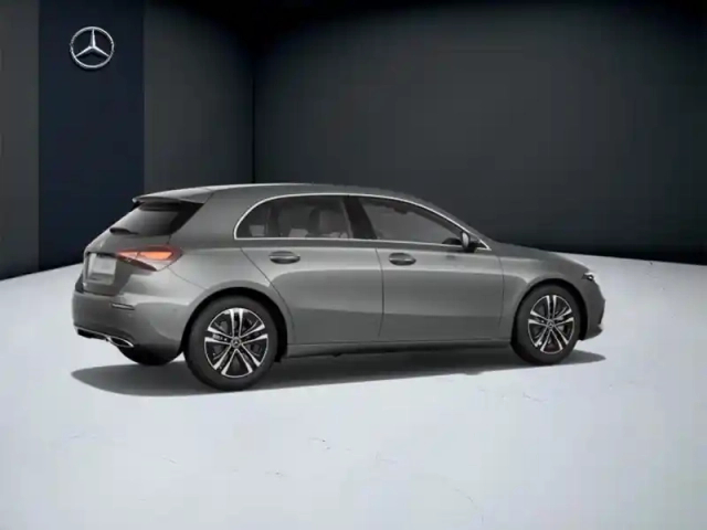 Mercedes Classe A 180 business line — photo 19