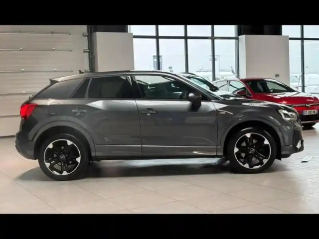 Audi Q2 35 tdi 150ch  s line s tronic 7 — photo 4
