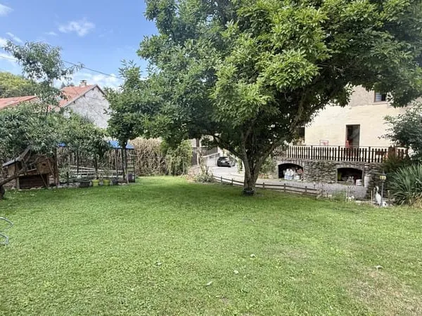 Allinges secteur CALME maison ancienne de charme avec un très beau terrain de 630M2