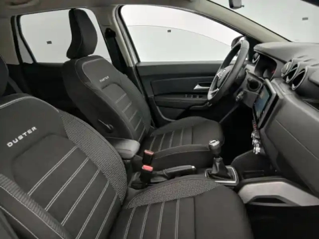 Dacia Duster 1.5 blue dci 115ch prestige + 4x2 — photo 7