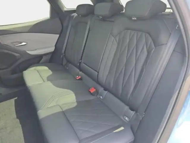 Ford Explorer 286ch extended range 79kwh pack premium rwd — photo 12