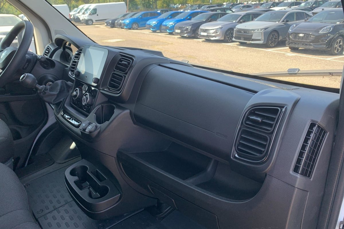 Opel MOVANO FOURGON — photo 12