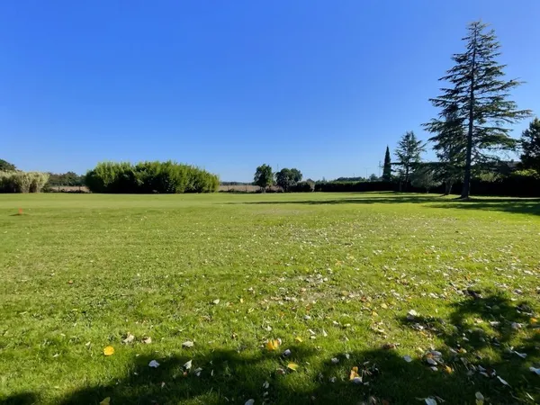Terrain 968 m²