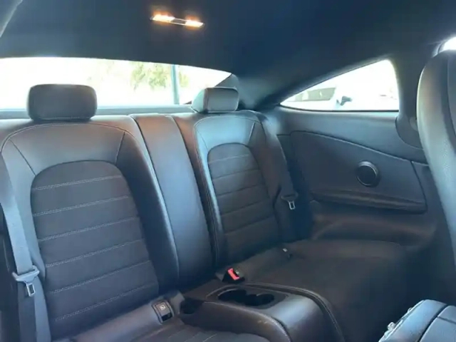 Mercedes Classe C 220 d coupé amg line — photo 10