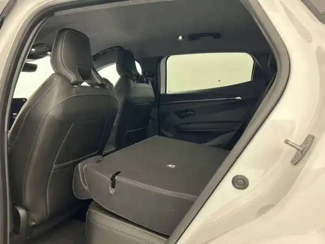 Renault Megane e-tech 220 ch autonomie confort gsr2 — photo 61