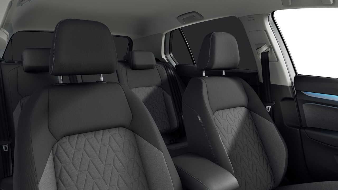 Volkswagen Golf 1.5 eTSI EVO2 116 DSG7 — photo 9