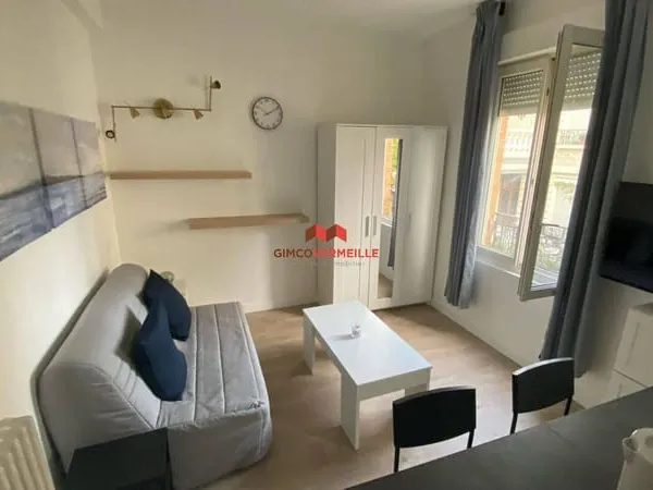 Studio 1 pièce 15 m²