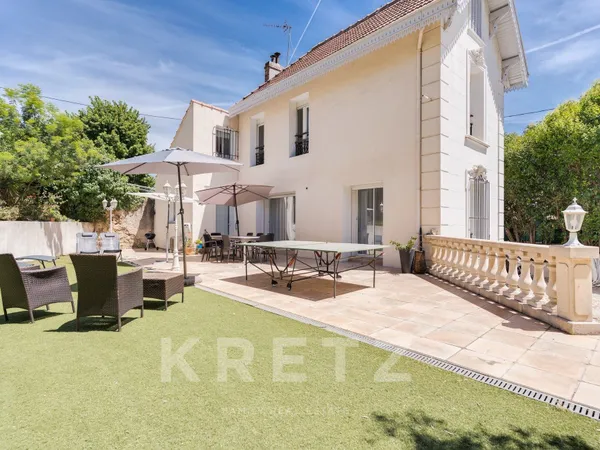 Marseille 4è - Maison remarquable avec jardin