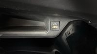 Toyota C-Hr 1.8 Hybride 122ch Design E-CVT — photo 22