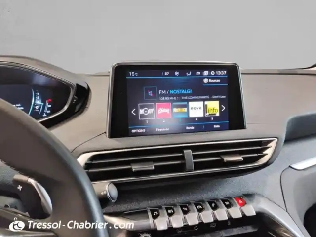 Peugeot 3008 1.2 puretech 130ch s&amp;s eat6 crossway — photo 11
