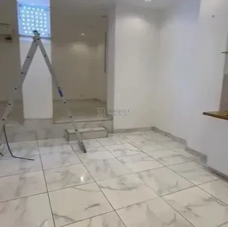 Local commercial, prêt-à-porter 66 m² Paris 9ème
