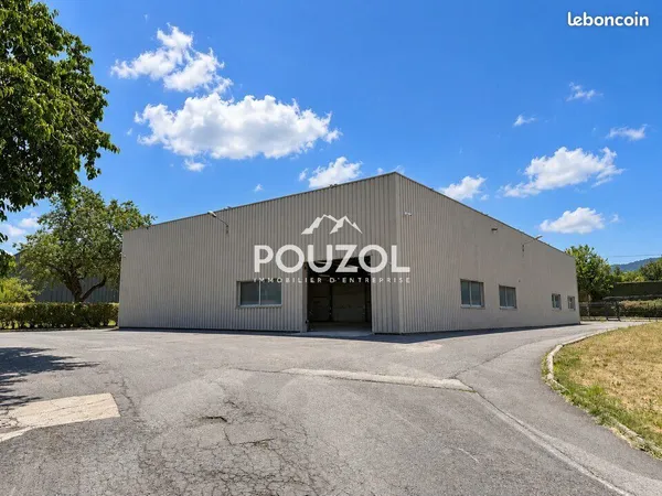 LOCAL D'ACTIVITE 800 m² ROMAGNAT
