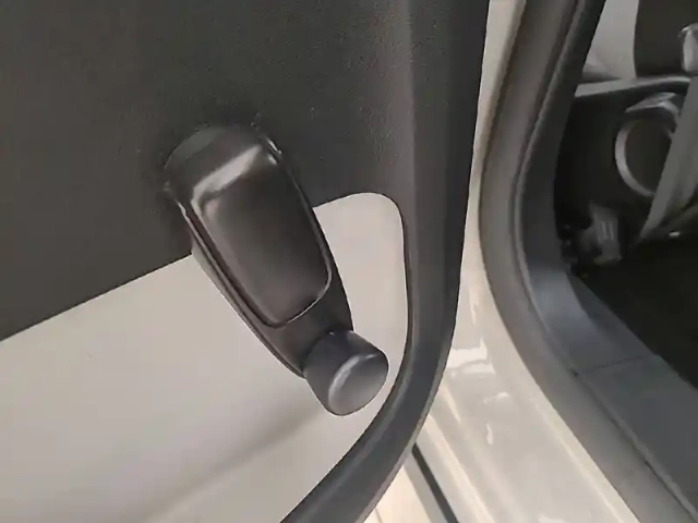 Citroën C3 puretech 83 s&amp;s bvm5 — photo 47
