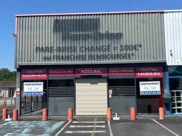 Boutique 300 m²