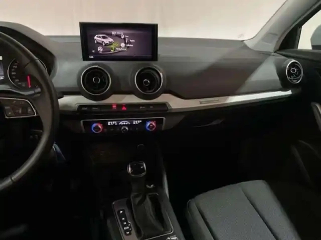 Audi Q2 35 tfsi 150 s tronic 7 design — photo 10