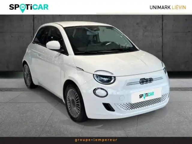 Fiat 500 e 95ch action