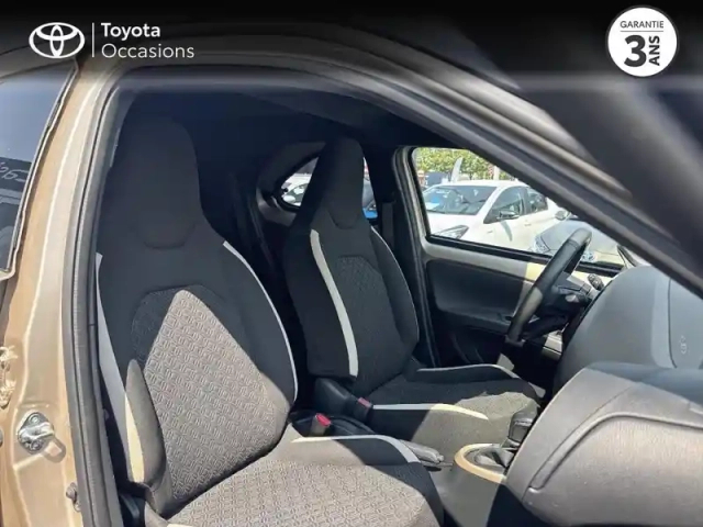 Toyota Aygo X 1.0 vvt-i 72ch design s-cvt — photo 6