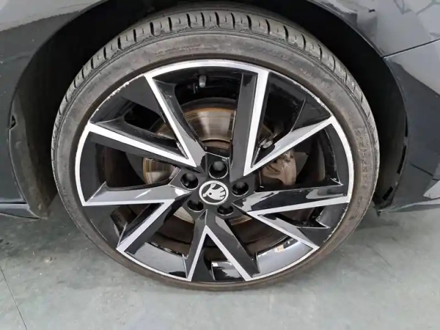Skoda Fabia 1.0 tsi 110 ch bvm6 — photo 16