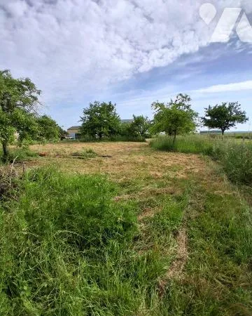Terrain 1408 m²