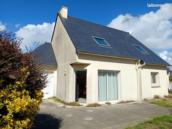 TREGUNC, maison contemporaine de 110 m² sur jardin 800 m², 700 m de la mer