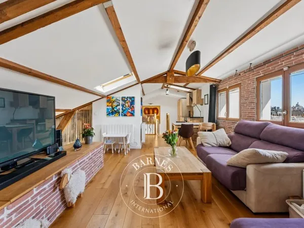 Paris 6 - Cherche-Midi - Duplex - Derniers étages - Ascenseur - Calme et Lumineux