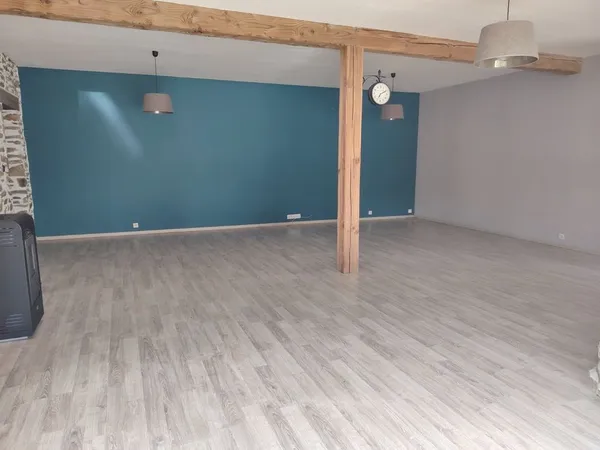 Maison de 220m2 à louer sur Châlus