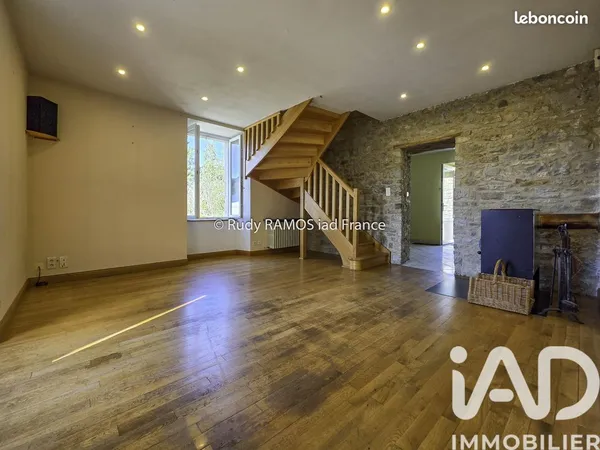 Propriété 6 pièces 200 m²