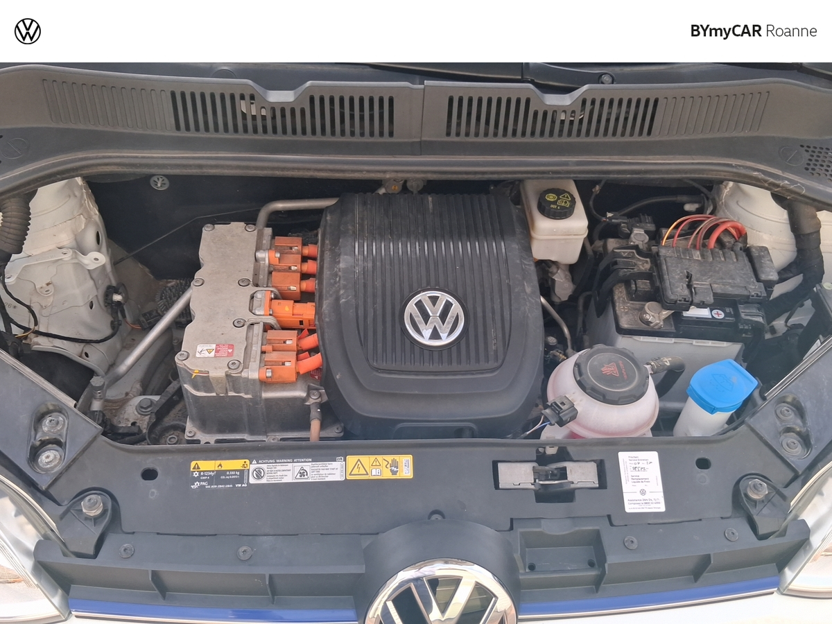 Volkswagen e-UP Electrique — photo 18